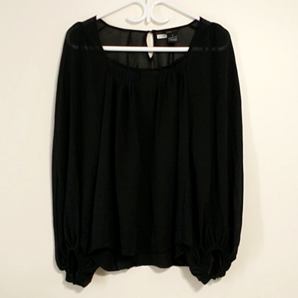 BCBG top